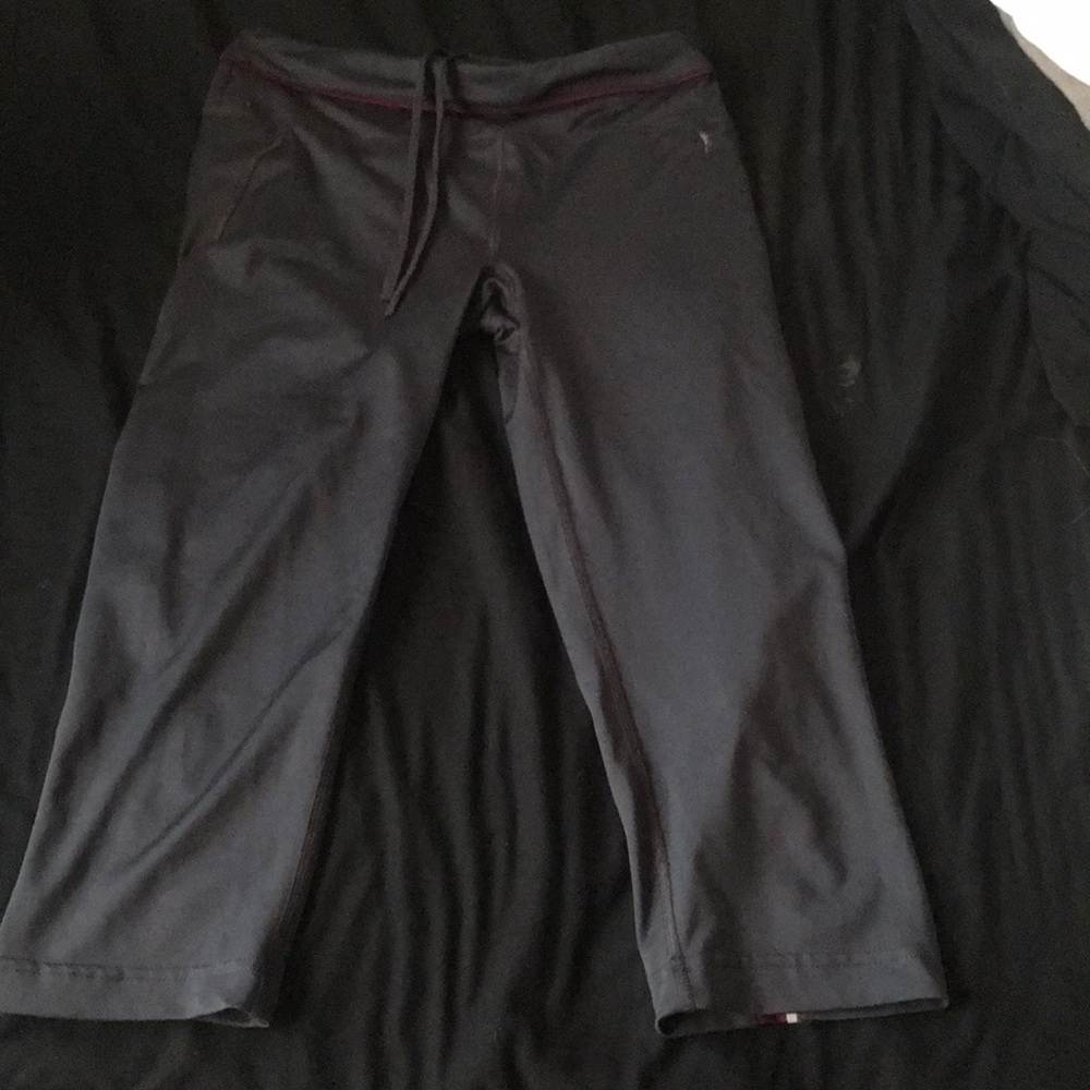 active capri leggings